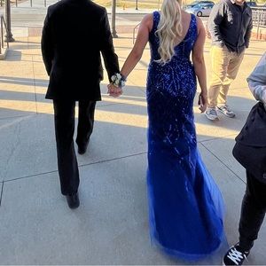 blue prom dress